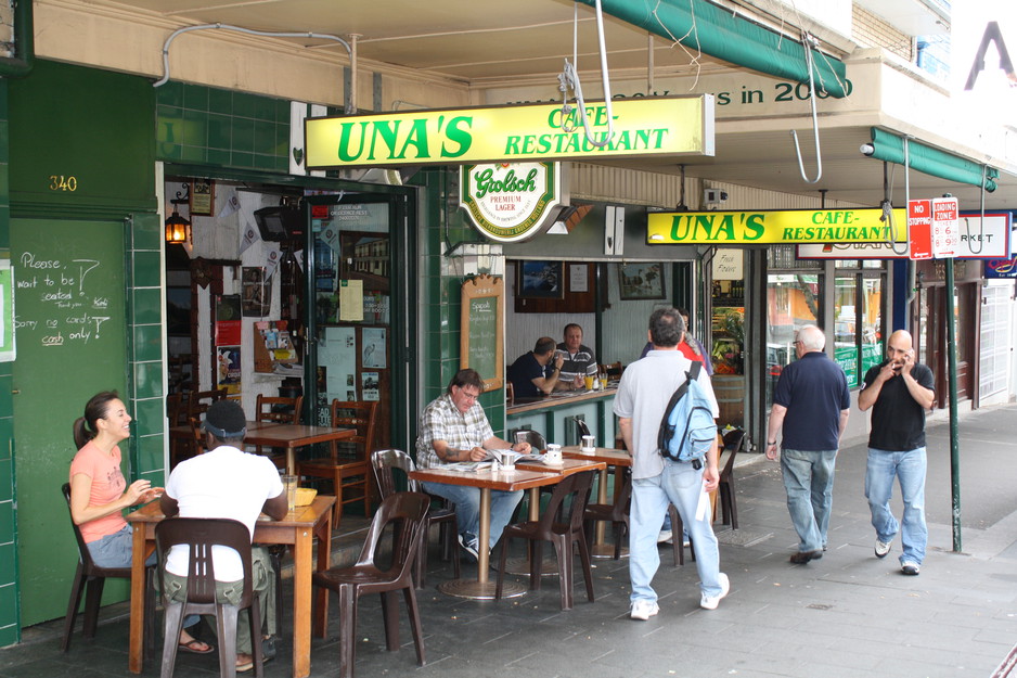 Una's Cafe Restaurant