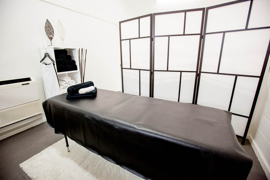 Naked Body Beauty Bar